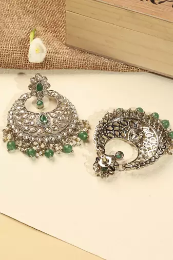 Stylish chandelier shape green kundan stone antique gold plated chandelier earring for women