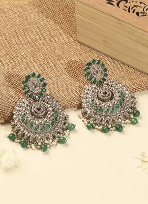 Lavish chandelier & circle shape green kundan stone antique gold plated chandelier earring for women 1