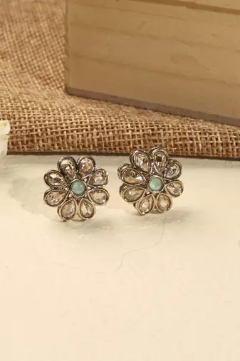 Smooth flower design brown kundan stone antique gold plated stud earring for women
