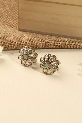 Smooth flower design brown kundan stone antique gold plated stud earring for women