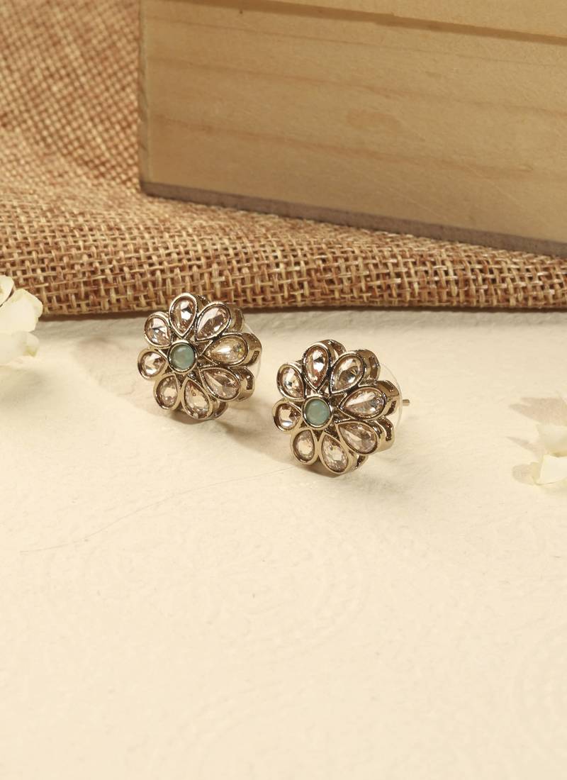 Smooth flower design brown kundan stone antique gold plated stud earring for women