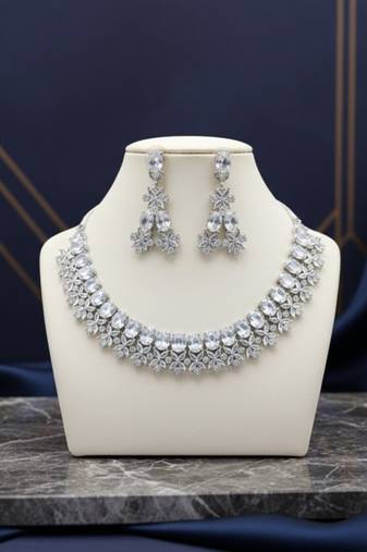 Rose crystal choker set