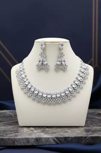 Rose crystal choker set