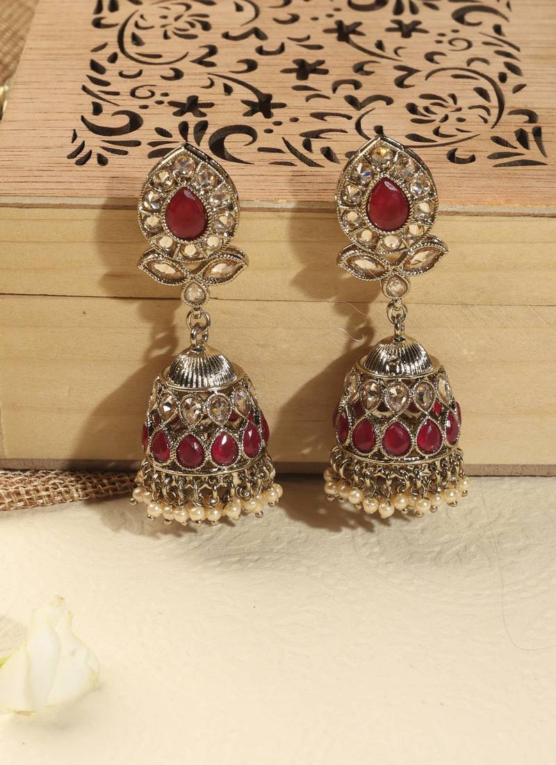 Leaf and oval shape green kundan stone antique gold plated jhumki earring with maang tikka for women