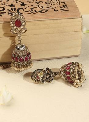 Leaf and oval shape green kundan stone antique gold plated jhumki earring with maang tikka for women 4