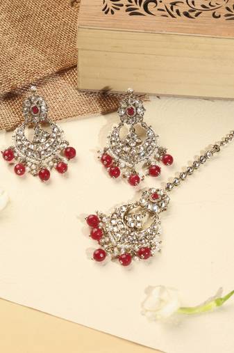 Chandelier red pearl brown kundan stone antique gold plated brass earring with maang tikka for women