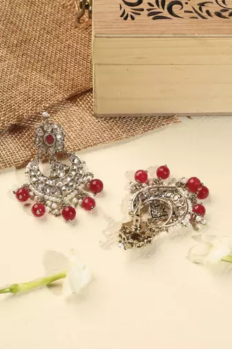 Chandelier red pearl brown kundan stone antique gold plated brass earring with maang tikka for women