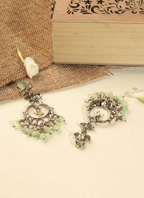 Leaf shape green pearl brown kundan gold plated brass chandelier earring maang tikka for women 5
