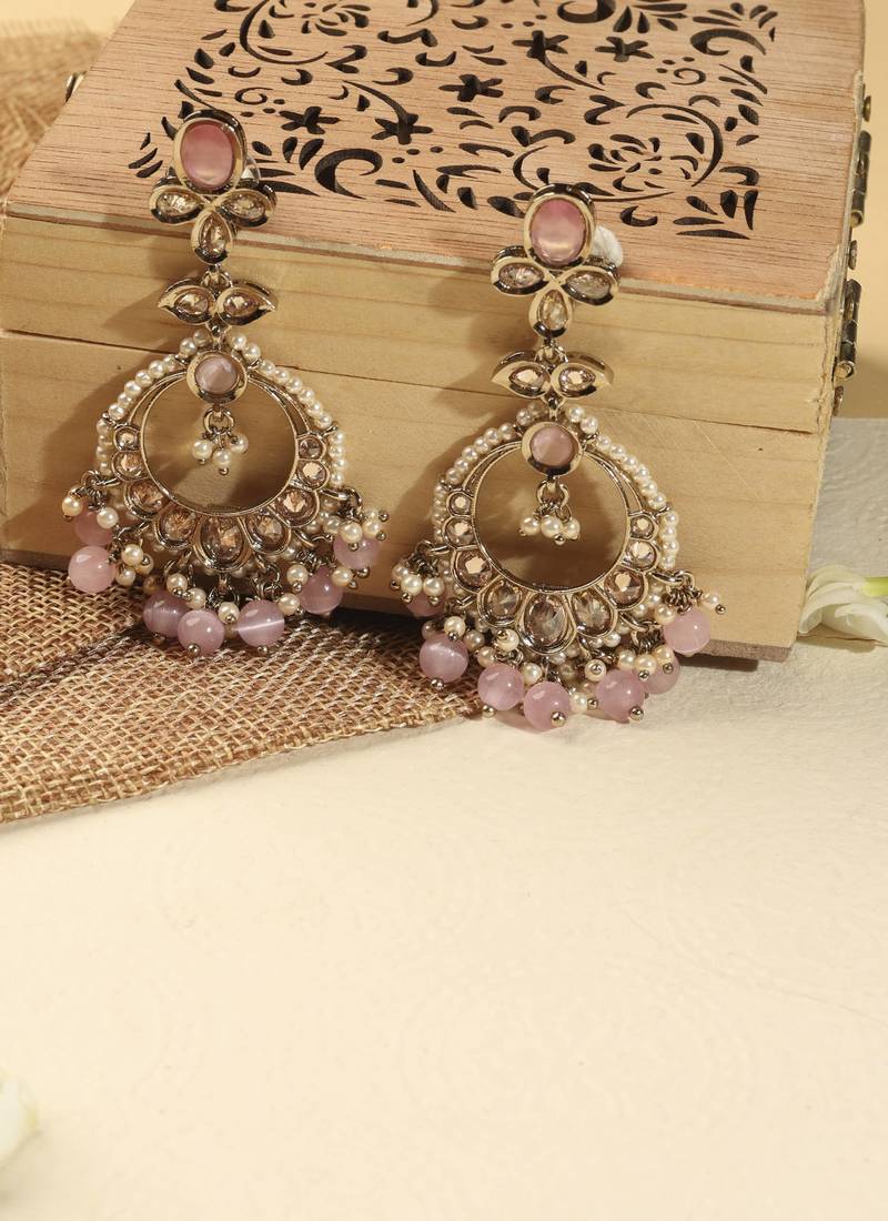Leaf shape pink pearl brown kundan gold plated brass chandelier earring with maang tikka for women