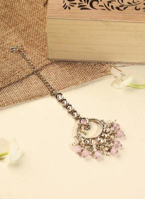 Leaf shape pink pearl brown kundan gold plated brass chandelier earring with maang tikka for women 4