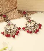 Leaf shape red pearl brown kundan gold plated brass chandelier earring with maang tikka for women