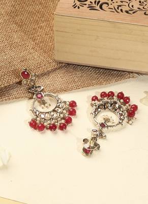 Leaf shape red pearl brown kundan gold plated brass chandelier earring with maang tikka for women 5