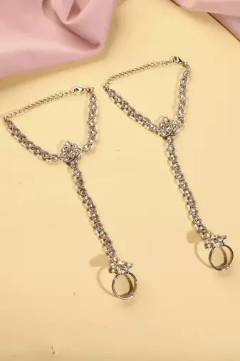 Flower and oval shape pearl brown kundan gold plated set of 2 brass hathpaan(hathphool) for women