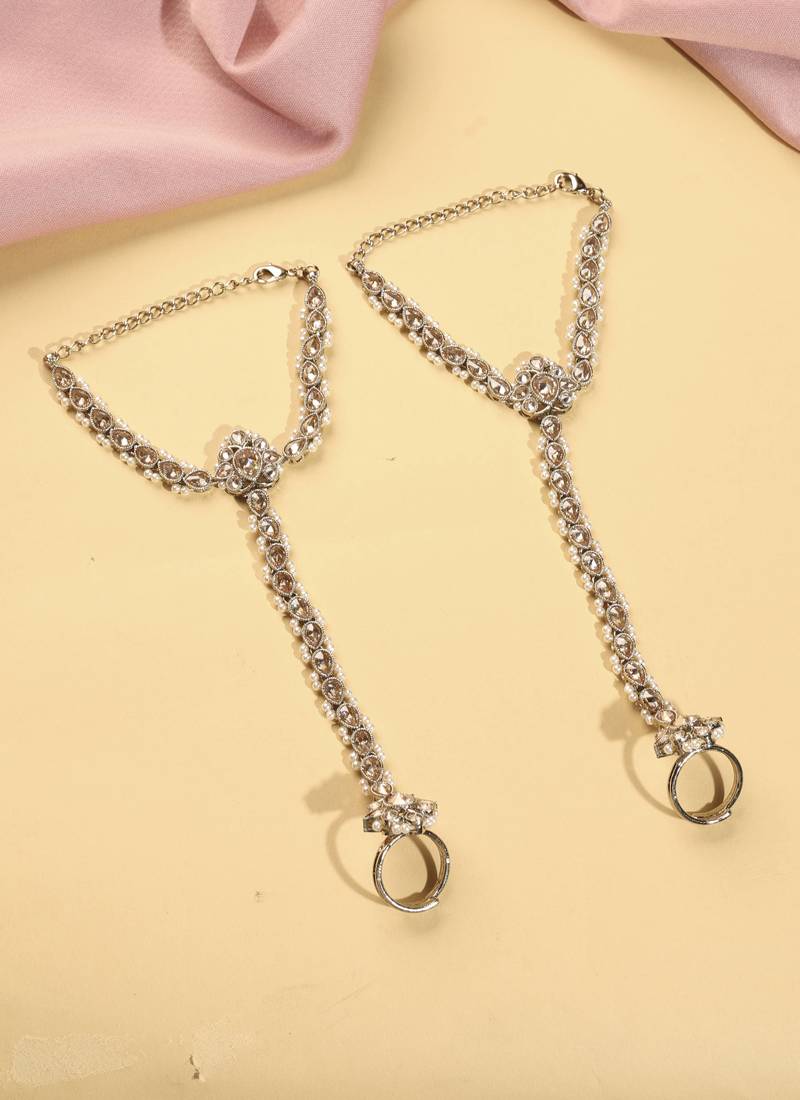 Flower and oval shape pearl brown kundan gold plated set of 2 brass hathpaan(hathphool) for women