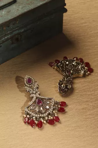 Flower shape mother of pearl red unkut kundan antique gold plated princess necklace set for women