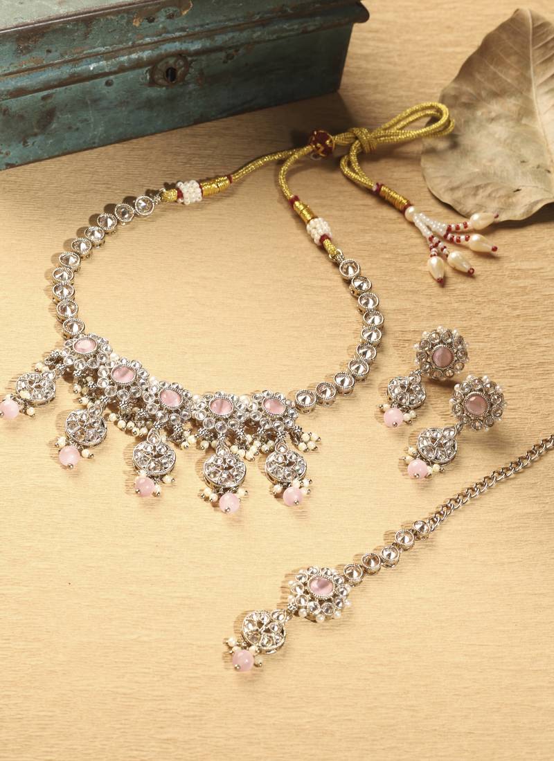 Flower and round shape pink kundan stone gold plated choker necklace set with maang tikka for women