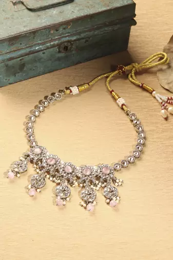 Flower and round shape pink kundan stone gold plated choker necklace set with maang tikka for women
