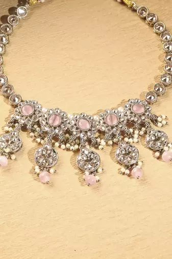 Flower and round shape pink kundan stone gold plated choker necklace set with maang tikka for women