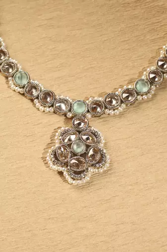 Round circle shape sky blue kundan stone gold plated choker necklace set with maang tikka for women