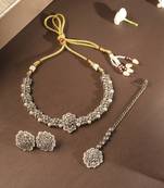 Flower shape pearl brown kundan stone gold plated choker necklace set with maang tikka for women