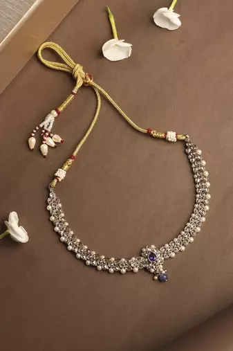 Flower and oval shape blue kundan stone gold plated choker necklace set with maang tikka for women