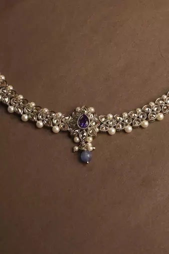 Flower and oval shape blue kundan stone gold plated choker necklace set with maang tikka for women