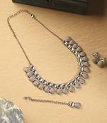 Oval shape white kundan stone gold plated brass choker necklace set with maang tikka for women