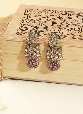 flower oval shape red kundan gold plated choker set with maang tikka 3