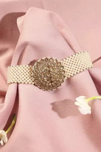 Gorgeous flower design and mother of pearl antique gold plated collar necklace set for women