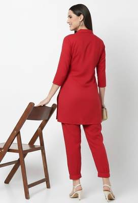 Red embroidered rayon kurta set 2