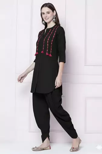 Black embroidered rayon kurta with dhoti pant
