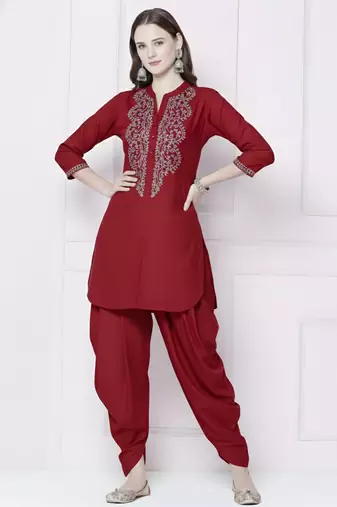 Red embroidered rayon kurta with dhoti pant