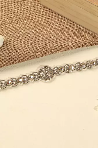 Flower design and pearl brown kundan stone antique gold plated mathapatti(sheeshphool) for women