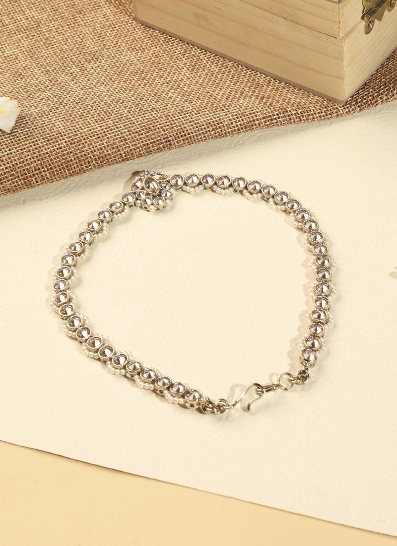 Flower design and pearl brown kundan stone antique gold plated mathapatti(sheeshphool) for women