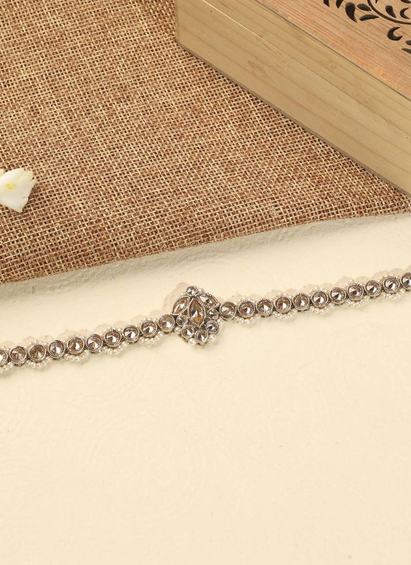 Flower design and pearl brown kundan stone antique gold plated mathapatti(sheeshphool) for women