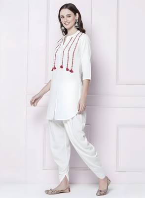 White embroidered rayon kurta with dhoti pant 3