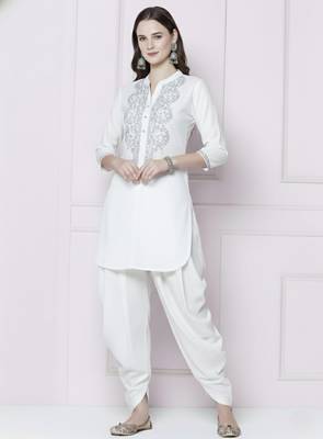White embroidered rayon kurta with dhoti pant 3