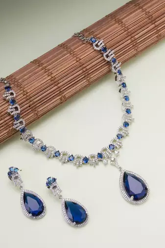 Crystal serenity necklace