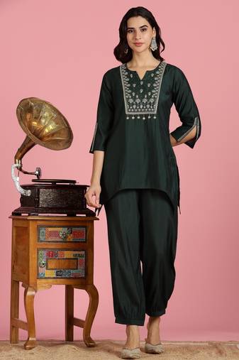 Green silk embroidered Co-ord set 