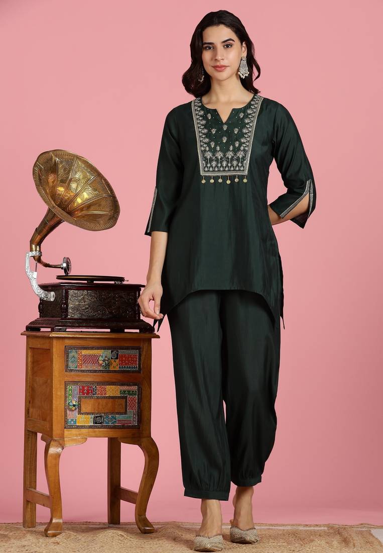Green silk embroidered Co-ord set 