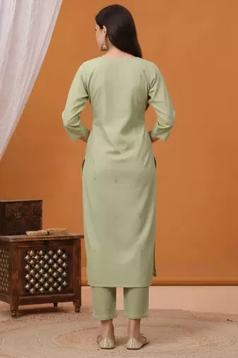 Green silk embroidered Kurta Set