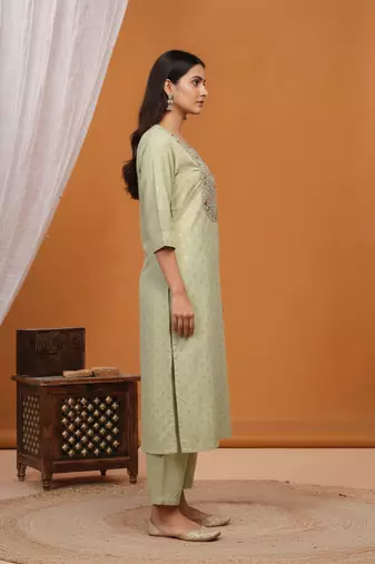 Green silk embroidered Kurta Set