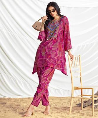 Pink cotton embroidered Co-ord set  5