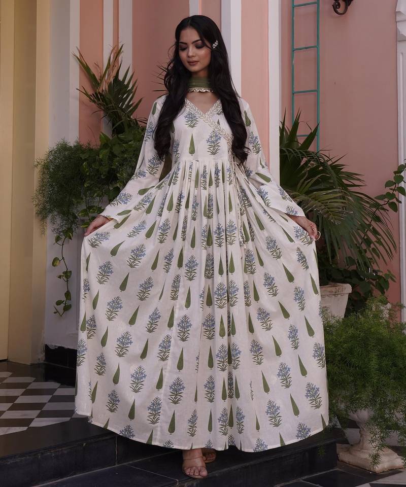 Off-white cotton embroidered Kurti