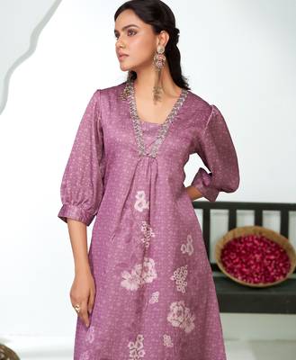 Lavender silk embroidered Kurta set 3