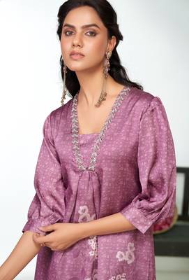 Lavender silk embroidered Kurta set 5