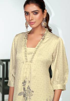 White silk embroidered Kurta Set 4