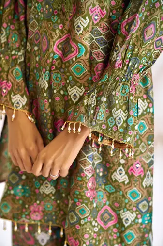 Olive chanderi silk embroidered Co-ord set 