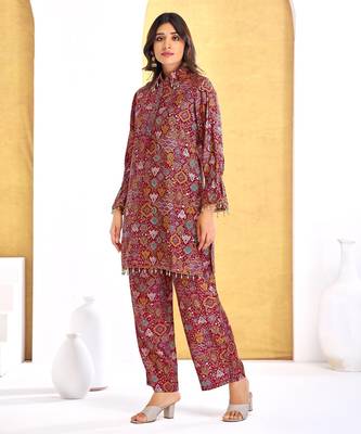 Red chanderi silk embroidered Co-ord set  4