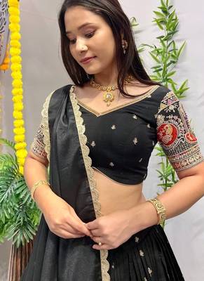 Black Embroidery sequins work Roman-Silk Indian wedding lehenga Choli 2